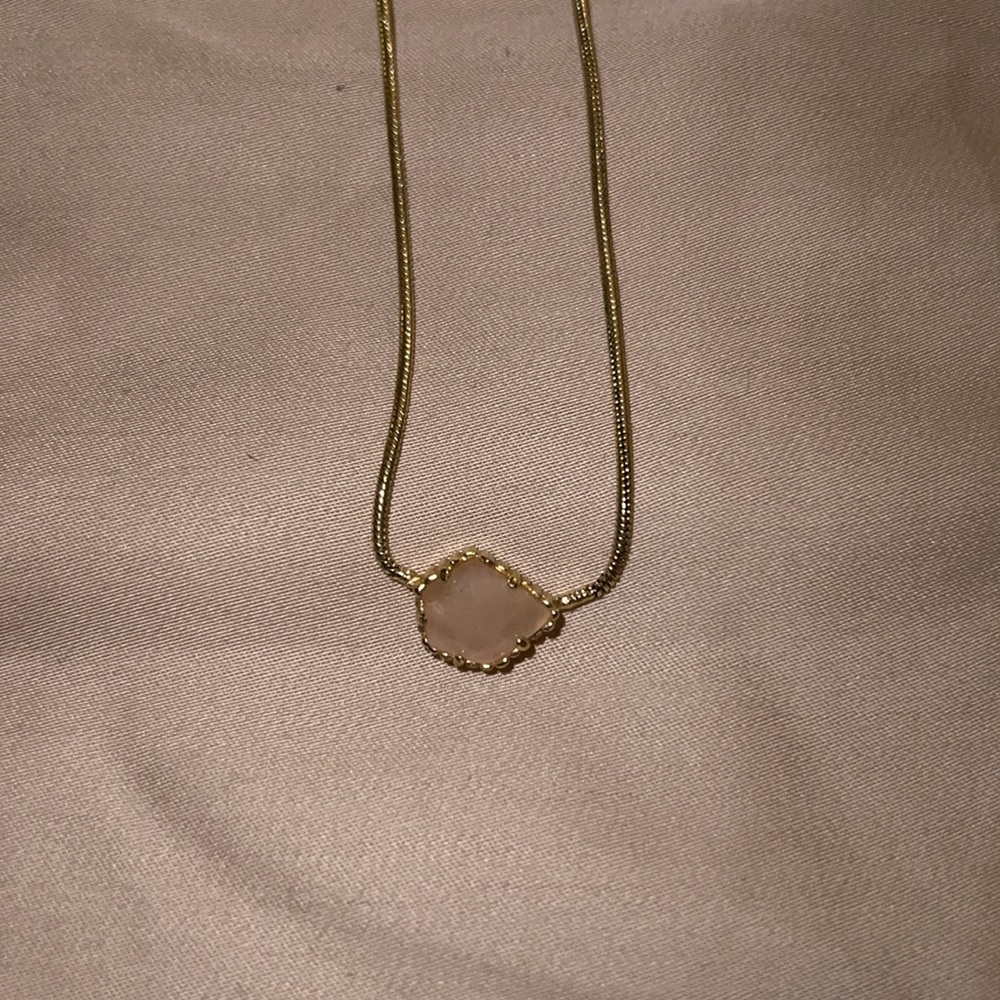 Kendra Scott light pink pendant necklace